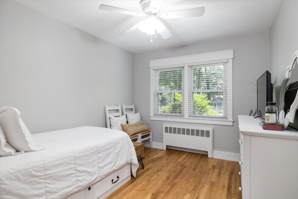 21-21_2MeadowlarkLane 21-21_2MeadowlarkLane